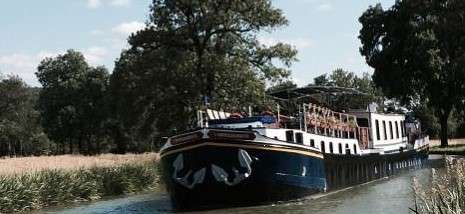 Barging France…in Slow Motion Barging France …in Slow Motion
